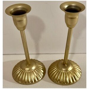 Set of 2 Vintage Brass Candlestick Holders Fluted Base 7” Tall